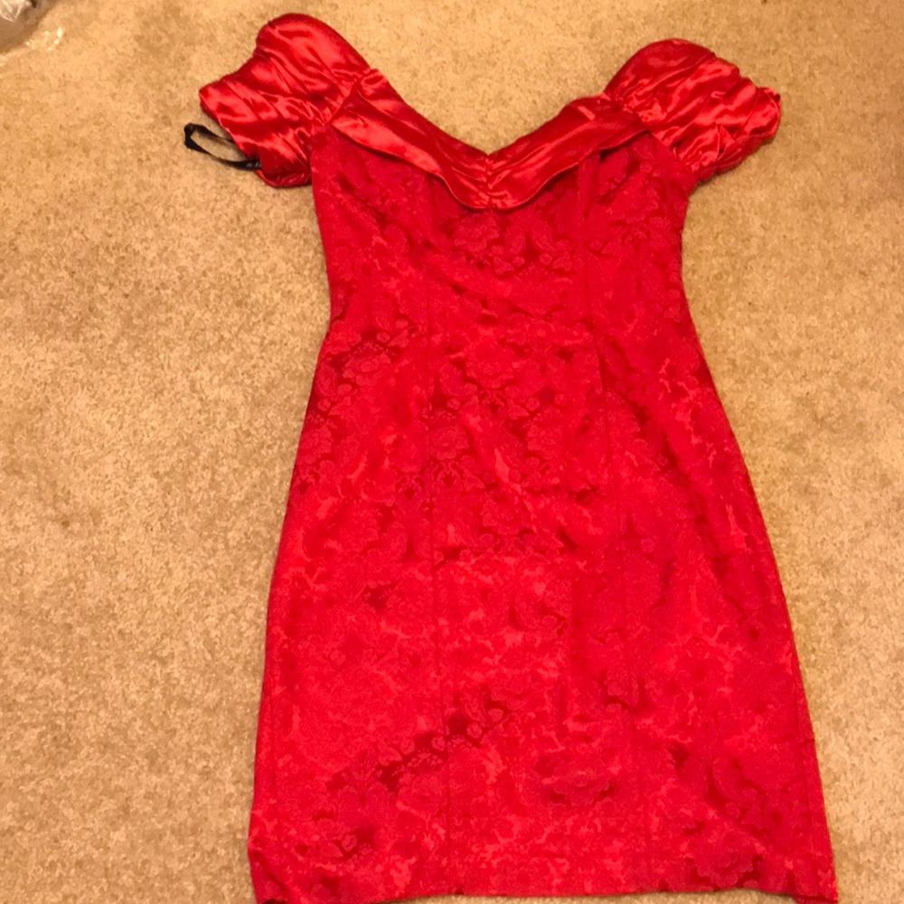 red Contempo bodycon dress